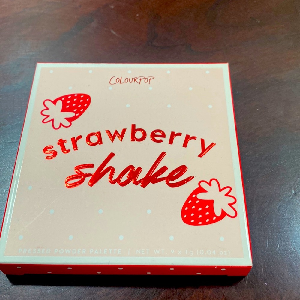 Strawberry Shake Colourpop Eyeshadow Palette